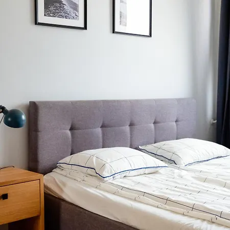 Sopot, 2 Bedrooms, 15 Min To The *