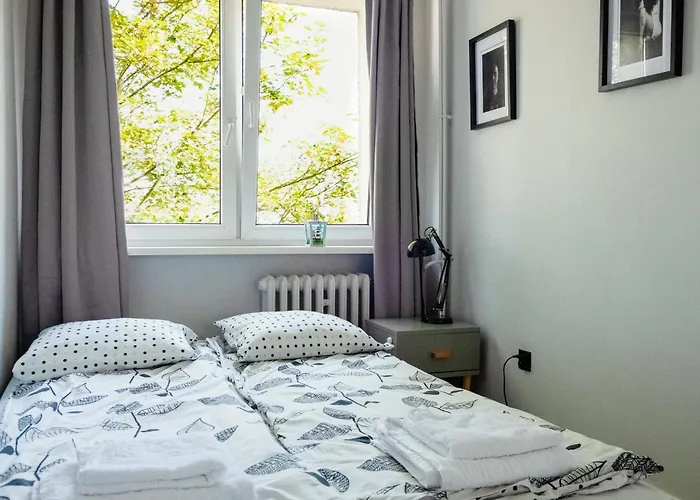 Sopot, 2 Bedrooms, 15 Min To The *